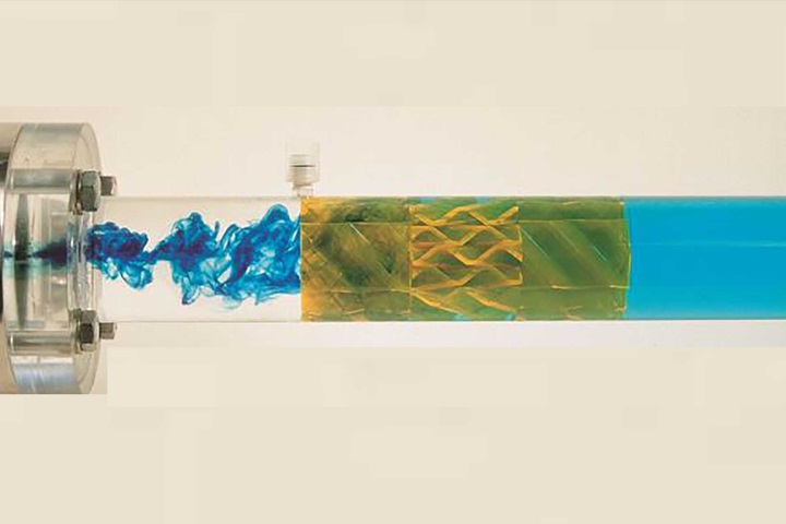 Mixing function of a Sulzer Static Mixer shown with fluids in two colors