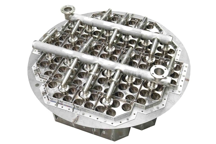 Graphic with 3 different columns with Shell VersiSwirl™ axial cyclones inside