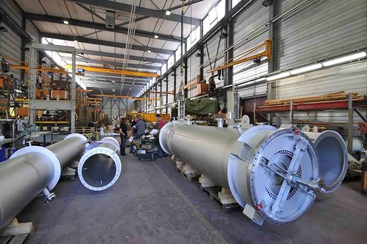 Equipment manufacturing in one of our state-of-the-art workshops