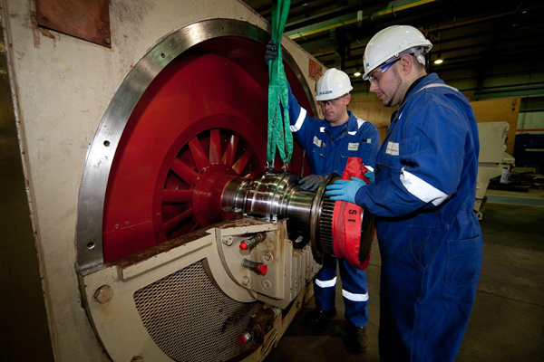Servicing FPSO motors